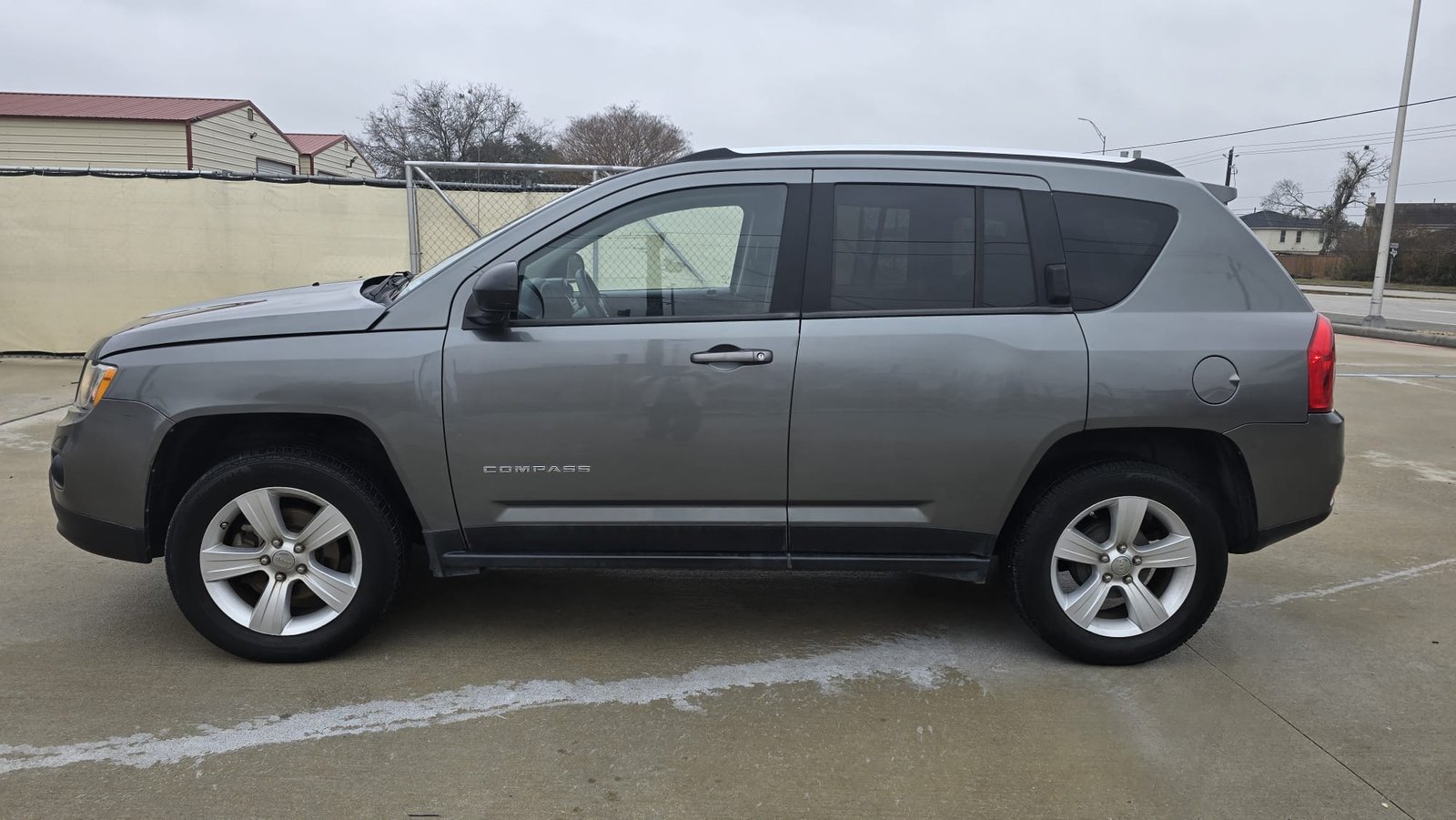 
								2012 Jeep Compass Sport FWD full									