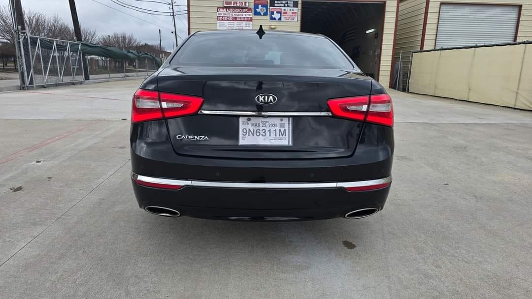 
								2014 Kia Cadenza Premium full									